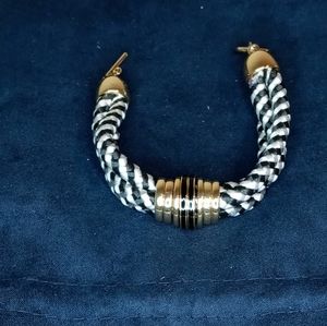 Knit and metal bracelet